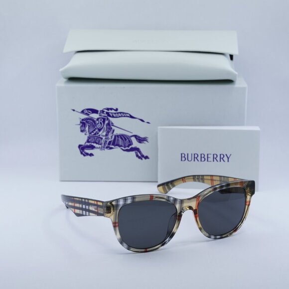 Final Price! Burberry BE4432U 412287 Vintage Check/Dark Grey Sunglasses - Picture 1 of 9